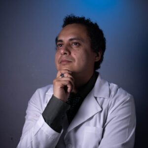 Dr. Raúl Méndez Cifuentes